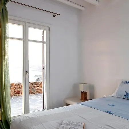 Elia White * Elia (Mykonos)
